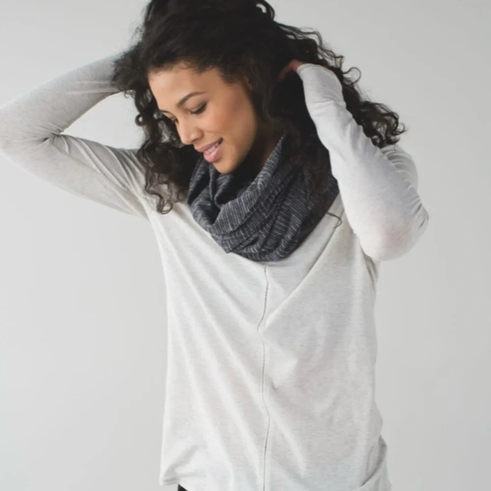 Lululemon Vinyasa Scarf Coco Pique‎ Black White Snap Wrap OS